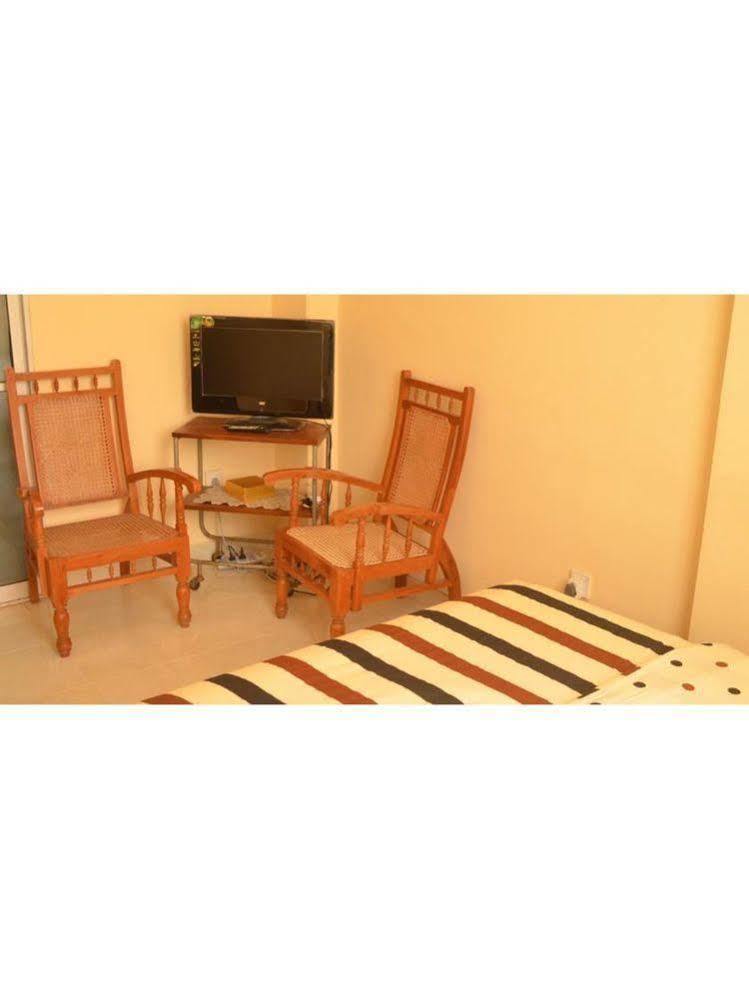 Ferienwohnung Frangipani Dehiwala-Mount Lavinia Exterior foto